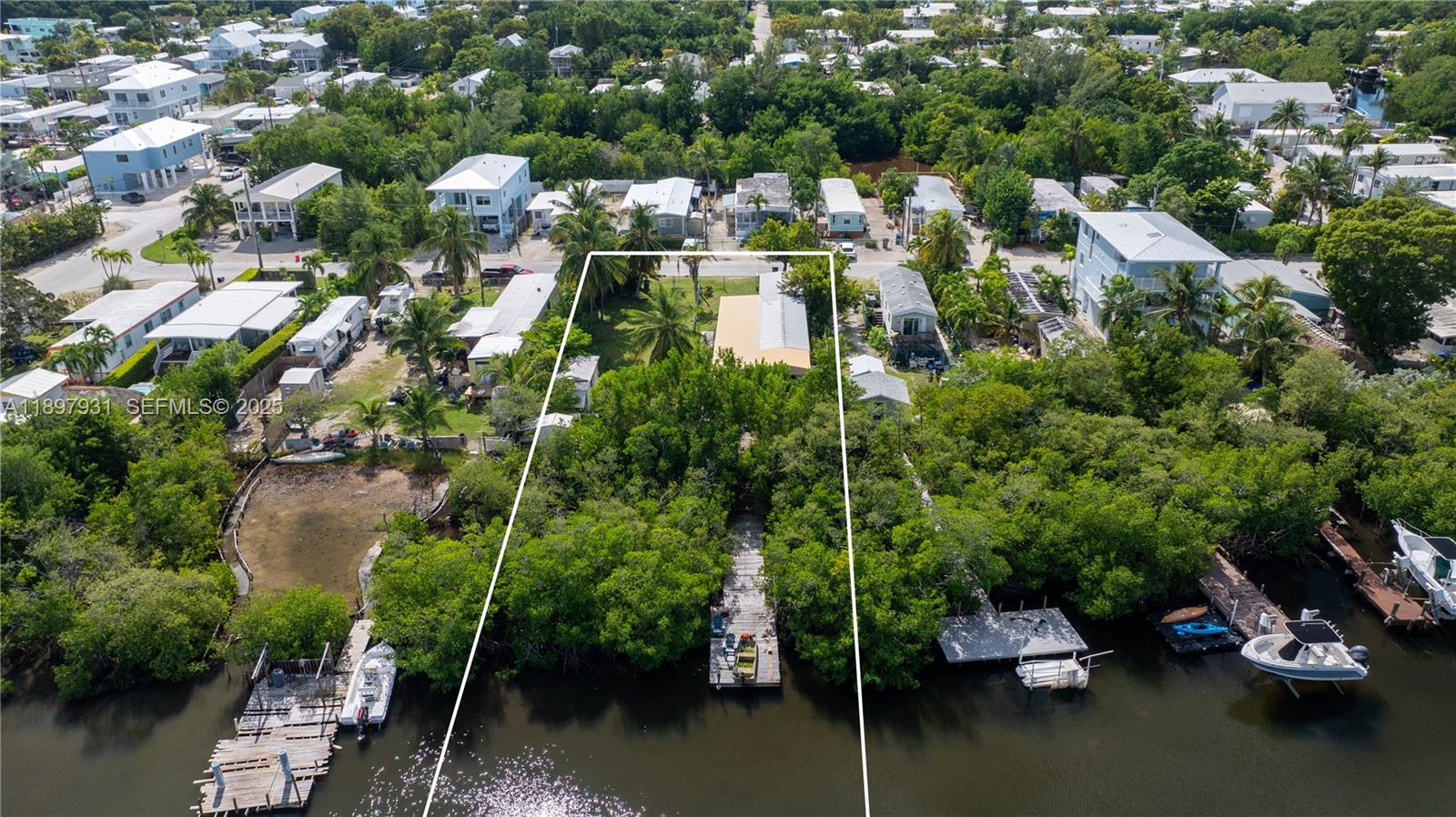 561 Gordon Cir, Key Largo FL 33037