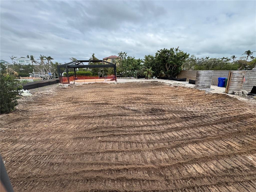 640 LYONS LANE, LONGBOAT KEY, FL — photo 5 of 9