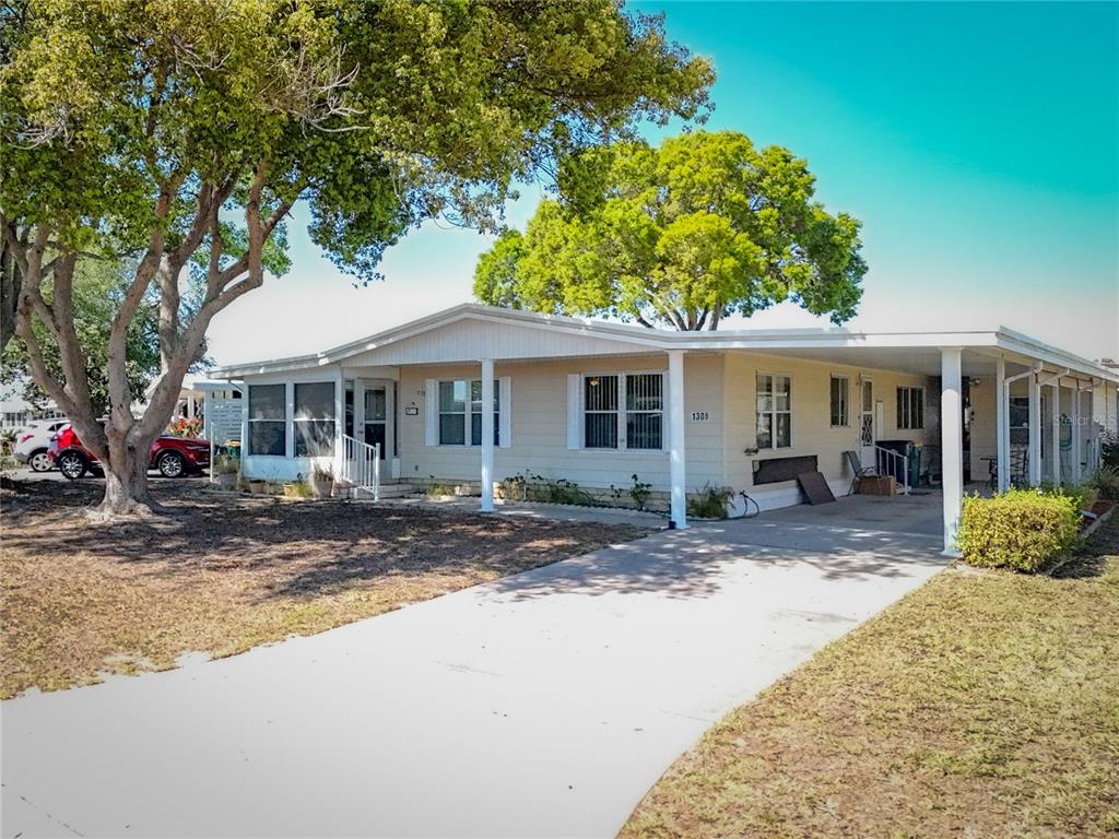 1308 MOHAWK CIRCLE