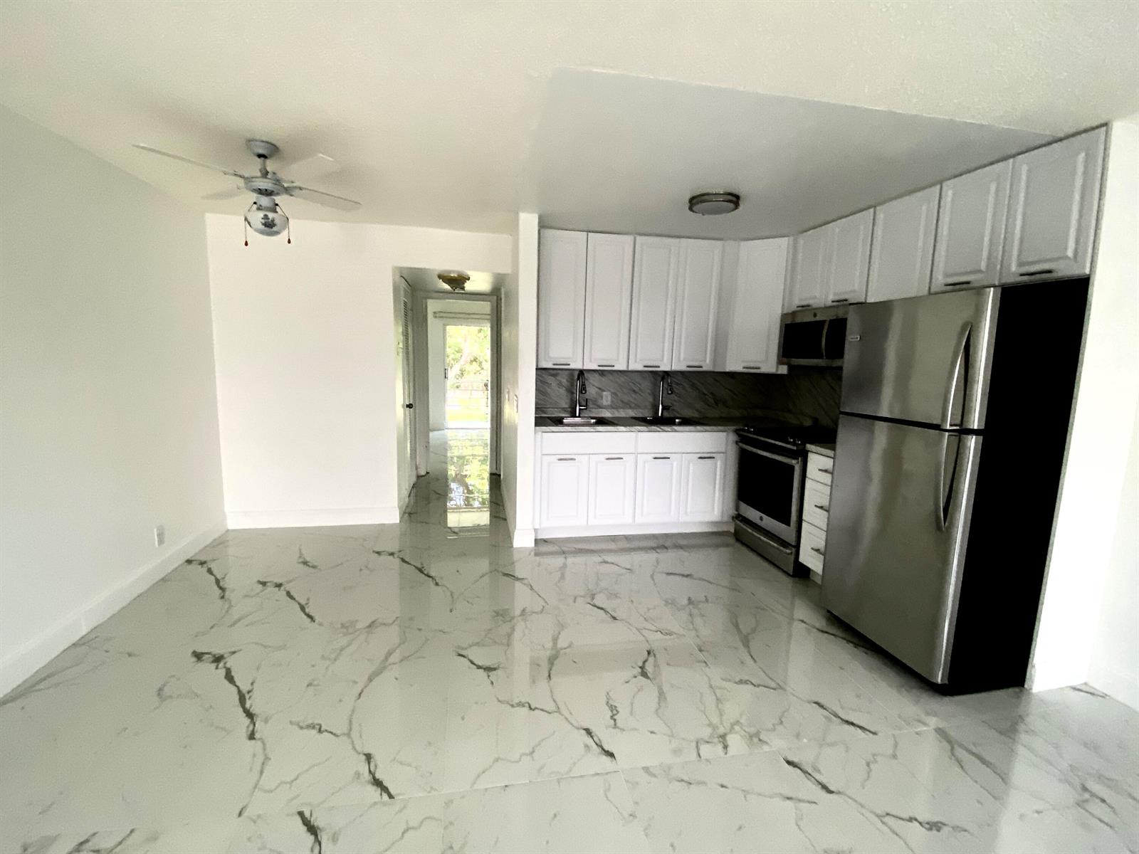 341 Windsor O, West Palm Beach FL 33417