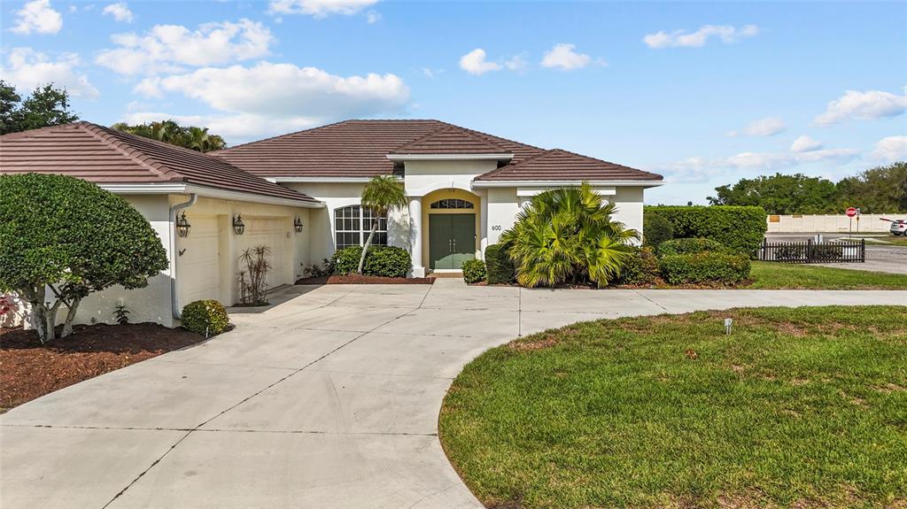 600 COCKATOO CIRCLE