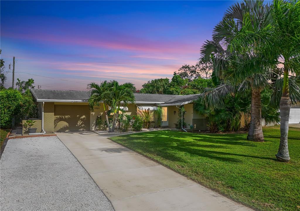 1821 BELLEMEADE DRIVE