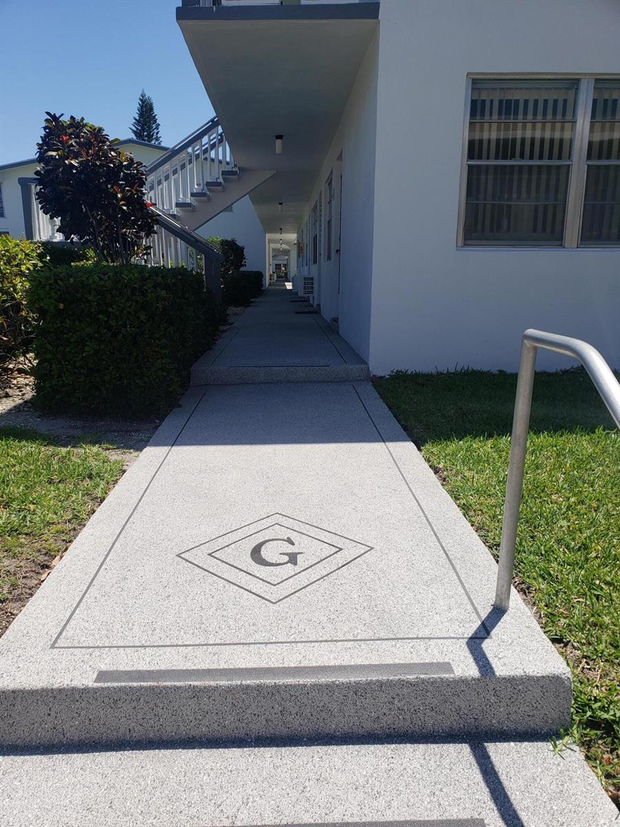 157 Andover G, West Palm Beach FL 33417