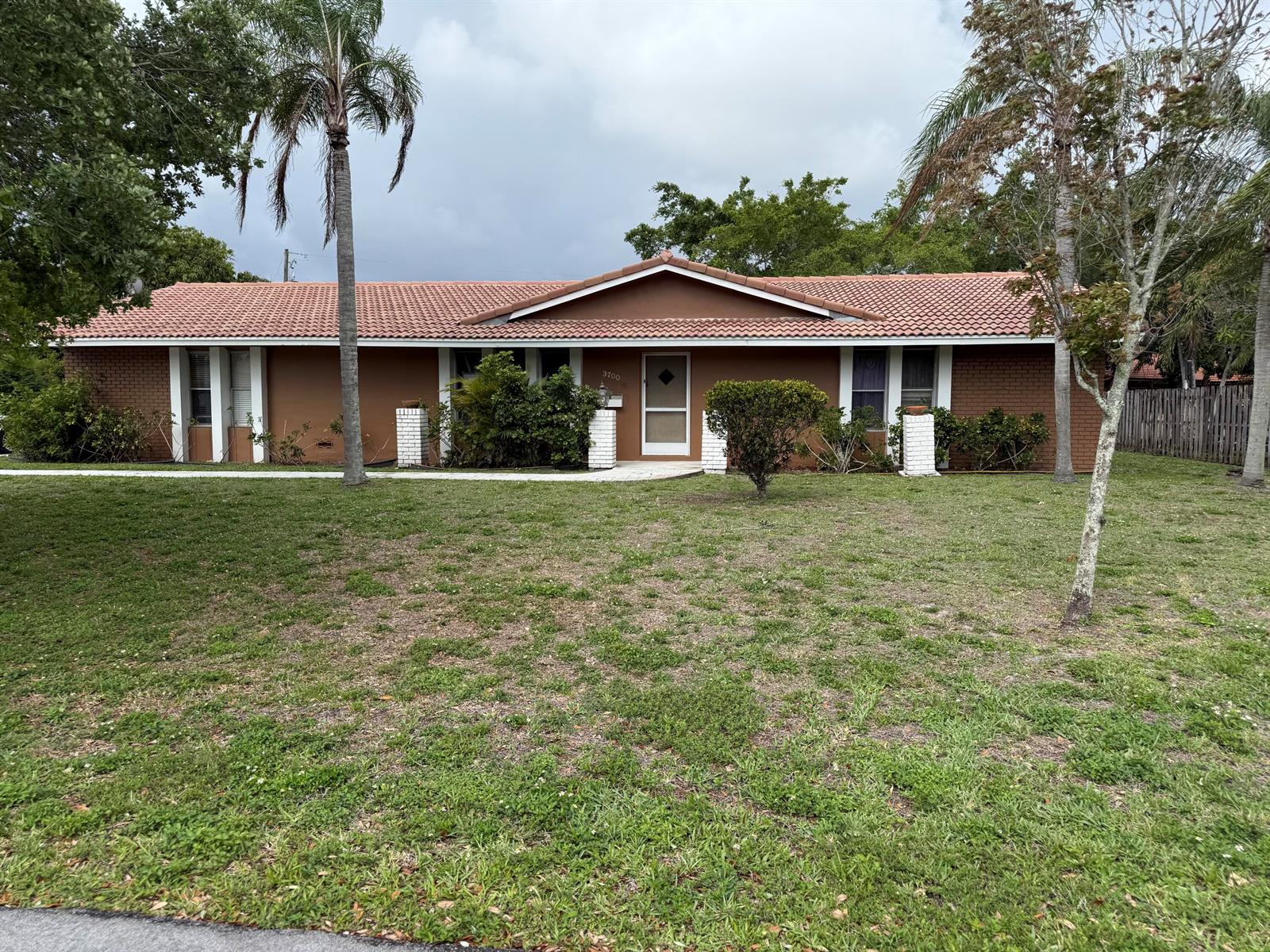 3700 NW 82nd Avenue, Coral Springs FL 33065