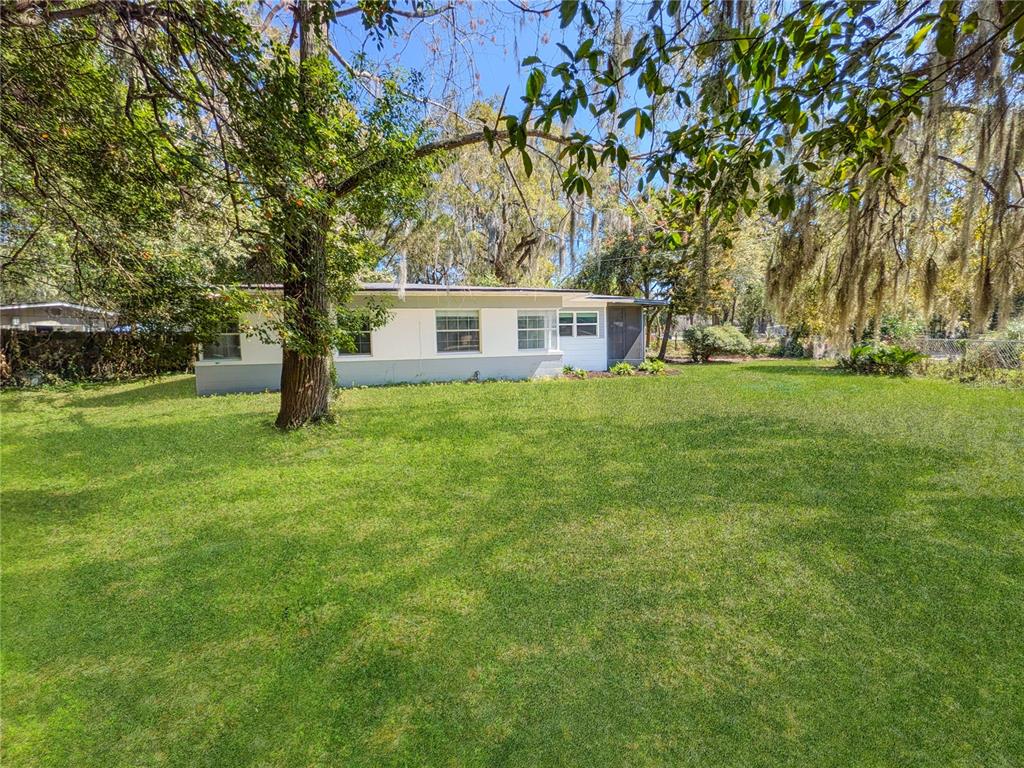 5405 WINDERMERE DRIVE