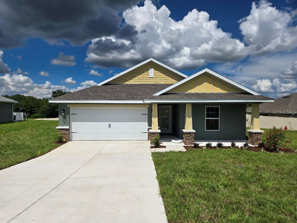 427 W TWISTED OAKS DRIVE