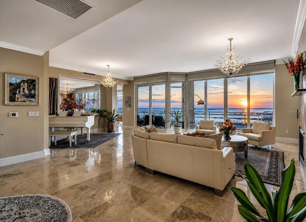 130 RIVIERA DUNES WAY UNIT PH202