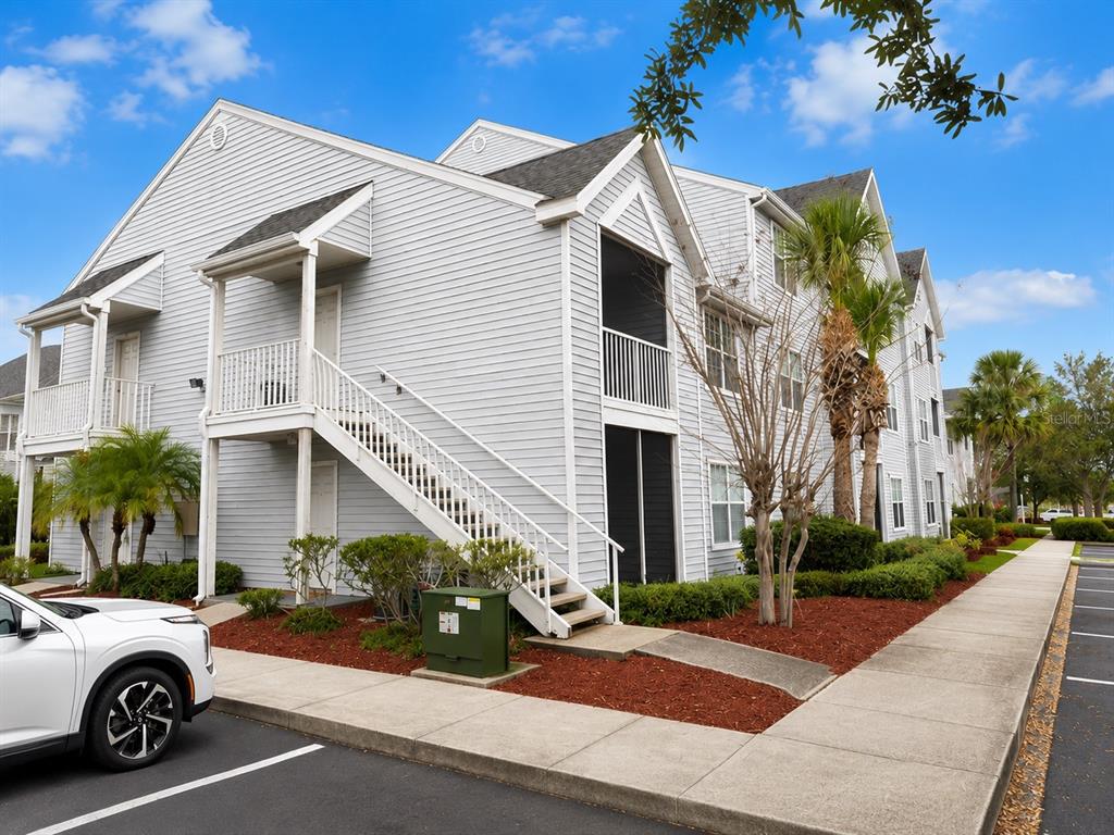 1218 BERMUDA LAKES LANE UNIT 201