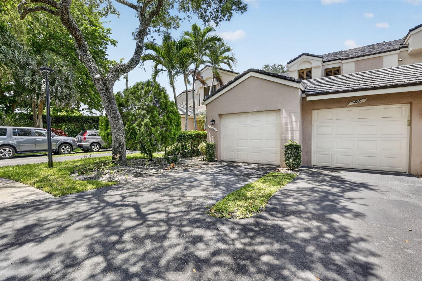 9883 NW 1st Court, Plantation FL 33324