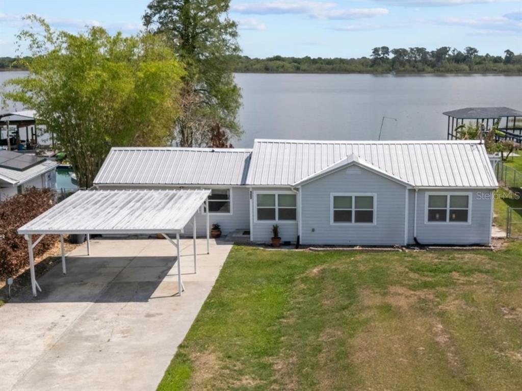 900 LAKE JESSIE DRIVE