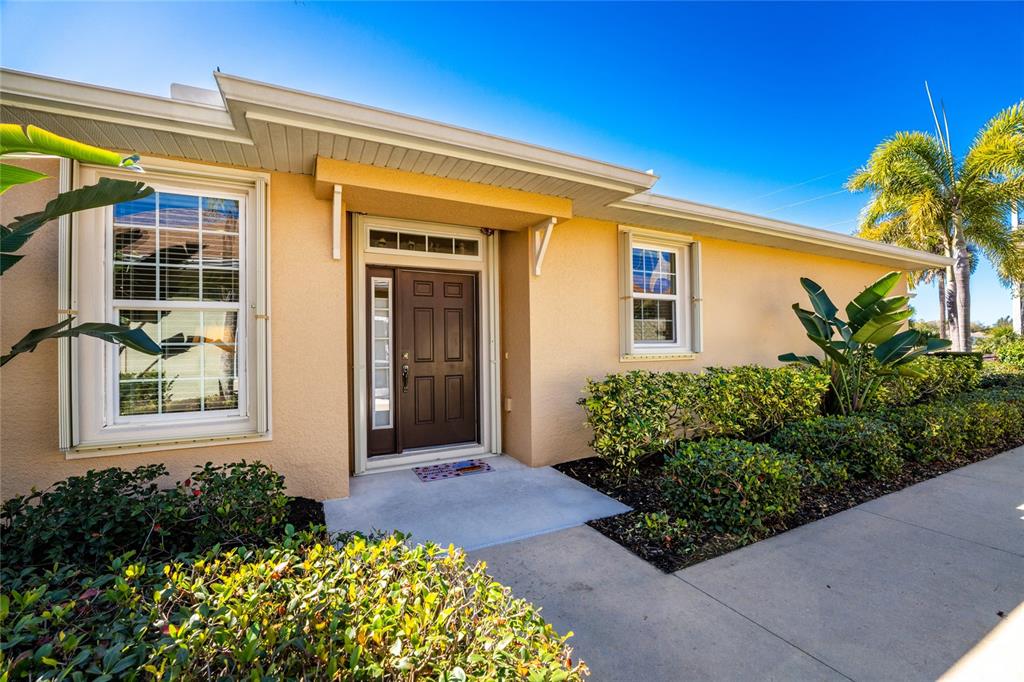215 FONTANELLE CIRCLE