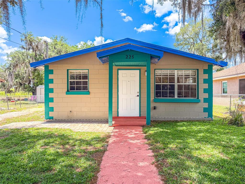 225 W NORTHSIDE DRIVE