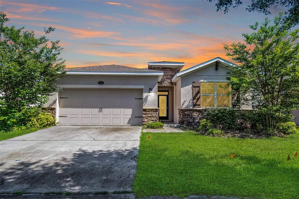 405 E FREESIA COURT