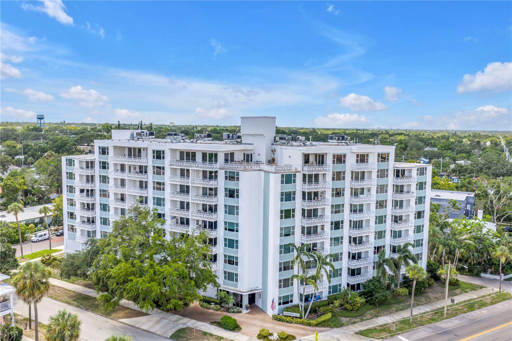 700 BEACH DRIVE NE UNIT 708