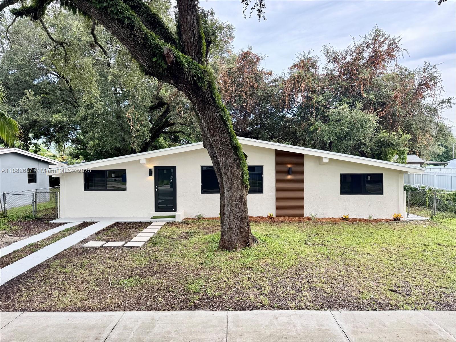 3101 NW 164th Ter, Miami Gardens FL 33054