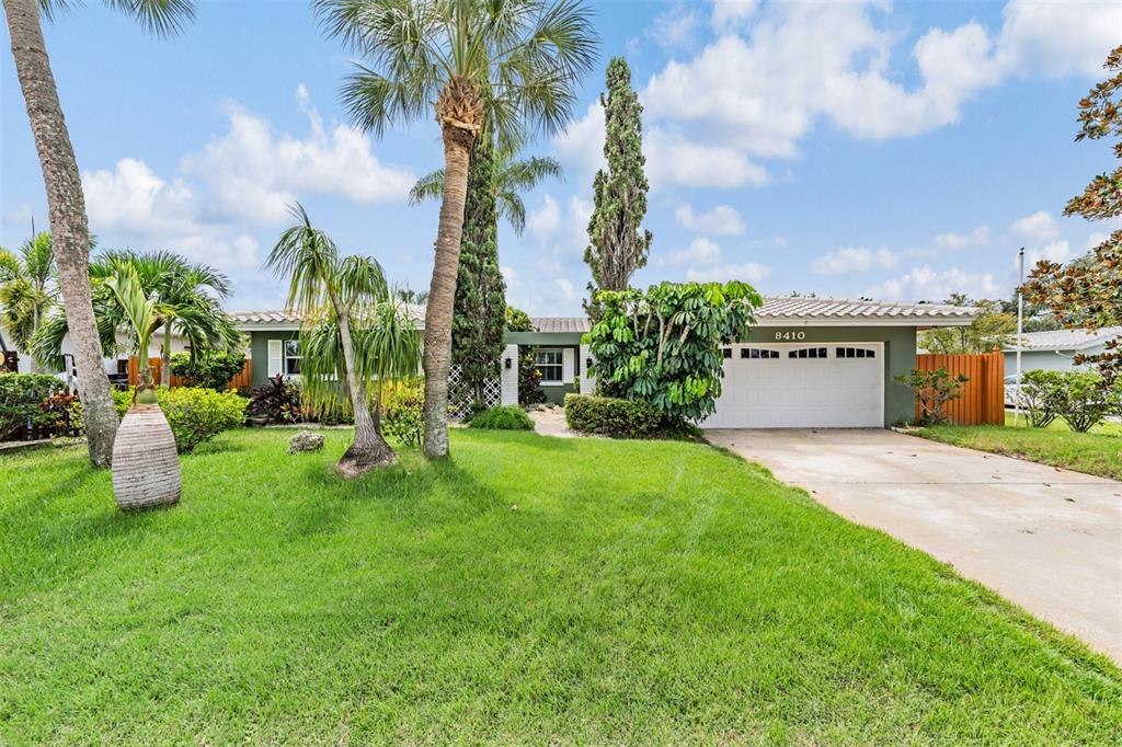 8410 BOULDER PLACE
