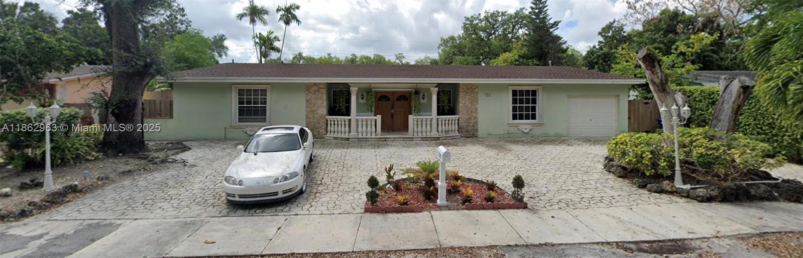 720 NE 155 st, Miami FL 33162