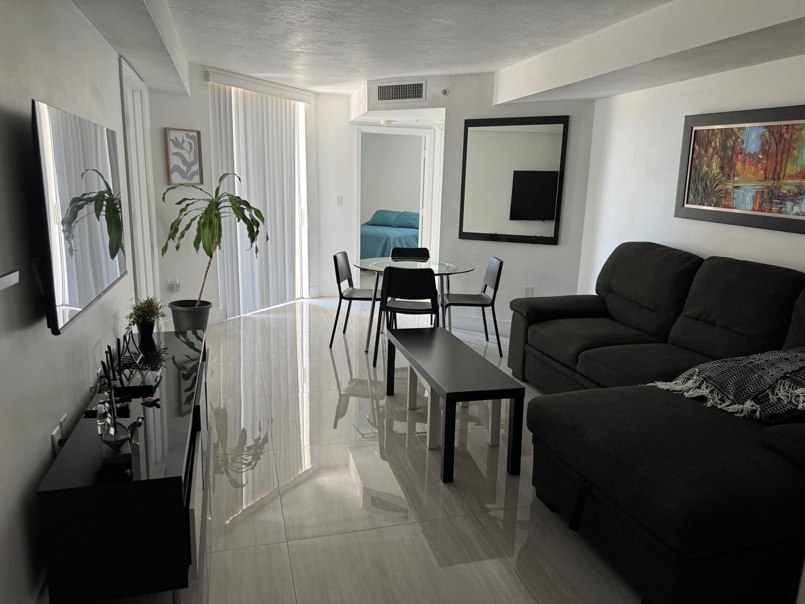 102 SW 6th Avenue # 206, Miami FL 33130