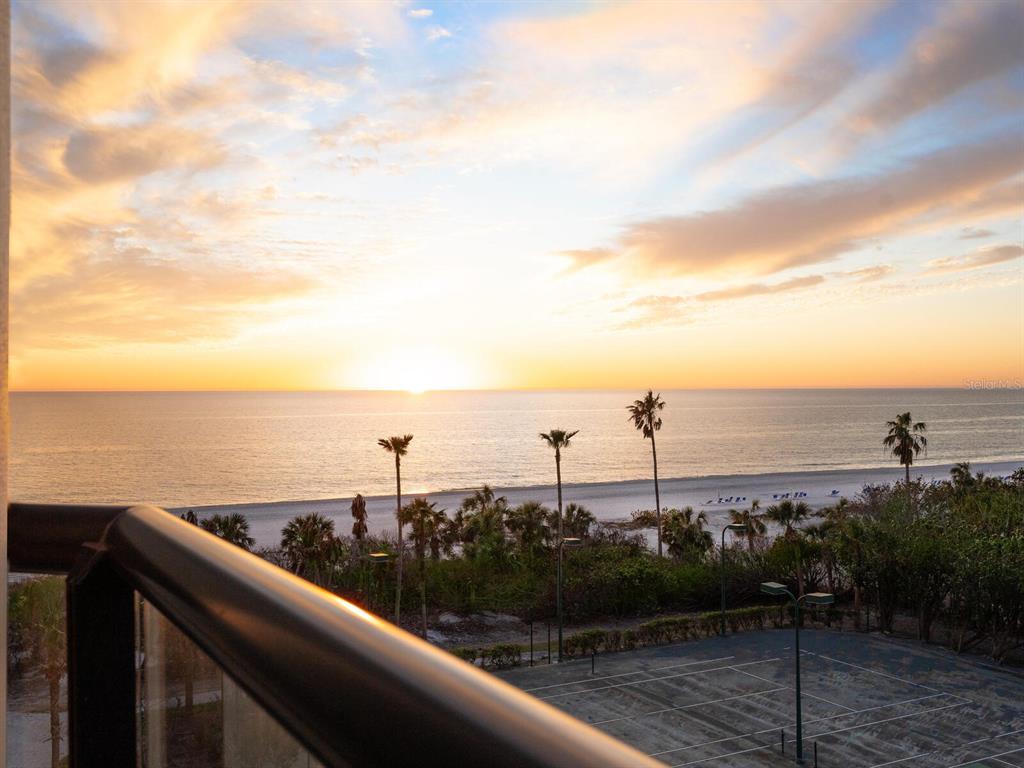 1281 GULF OF MEXICO DRIVE UNIT 404