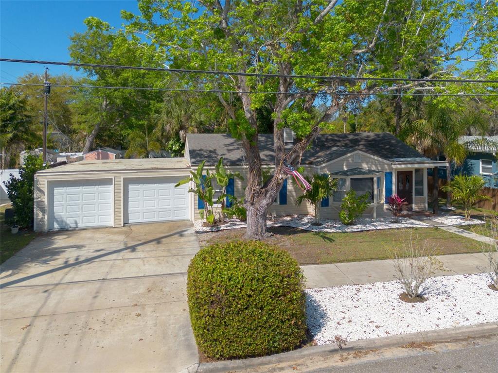 200 BROADWAY, DUNEDIN, FL — photo 2 of 30