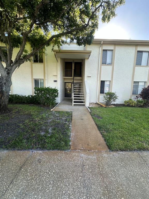 112 CYPRESS COURT UNIT 112