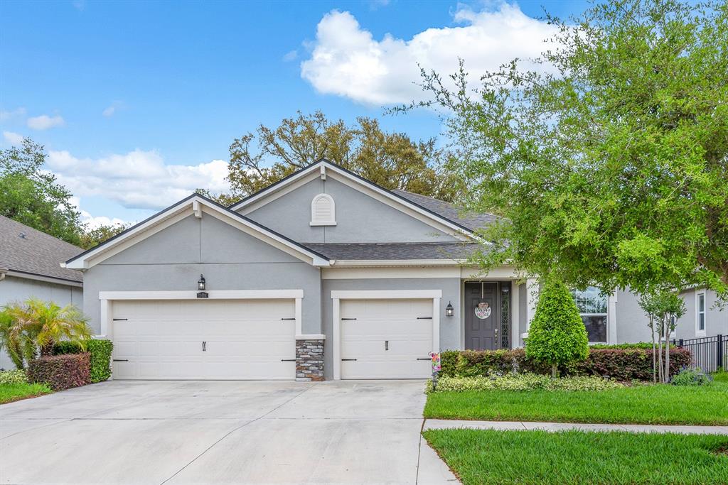 11404 BLUE WOODS DRIVE