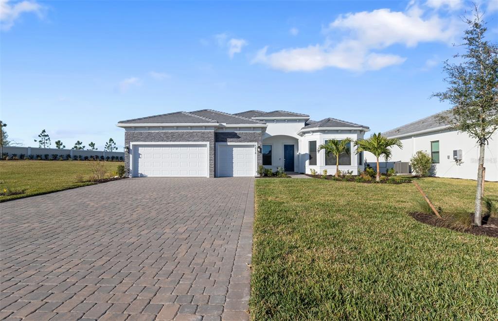 5016 STONEY POINT GLEN