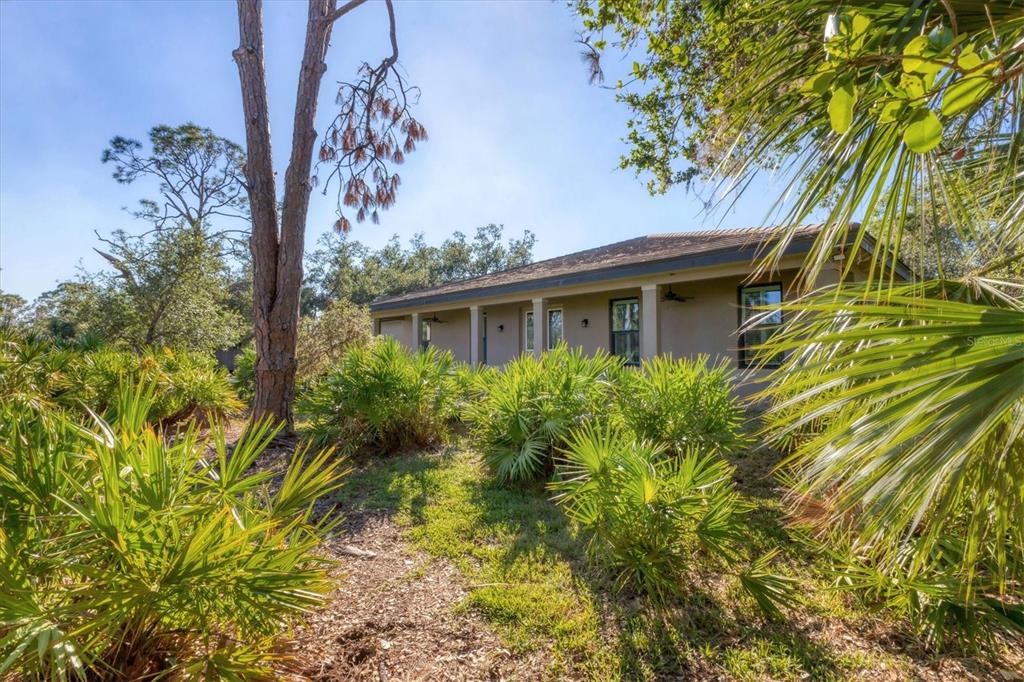 1115 GLADSTONE BOULEVARD, ENGLEWOOD, FL — photo 3 of 30