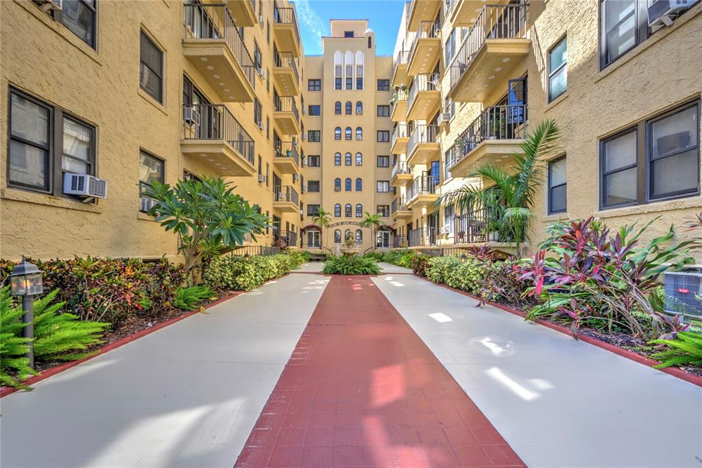 130 4TH AVENUE N UNIT 610