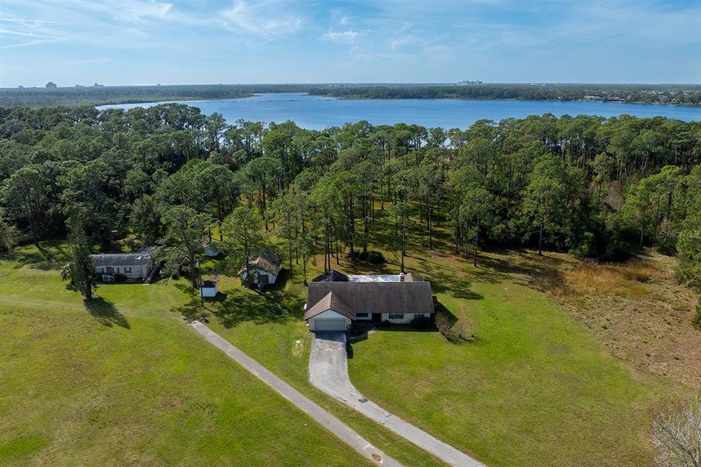 8822 WINTER GARDEN VINELAND ROAD