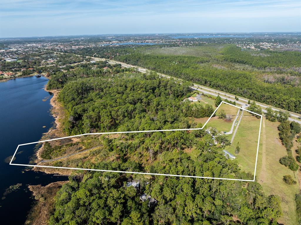 This is an aerial map showing the location of Lake Mabel Estate near surrounding landmarks — 8822 WINTER GARDEN VINELAND ROAD, ORLANDO, FL