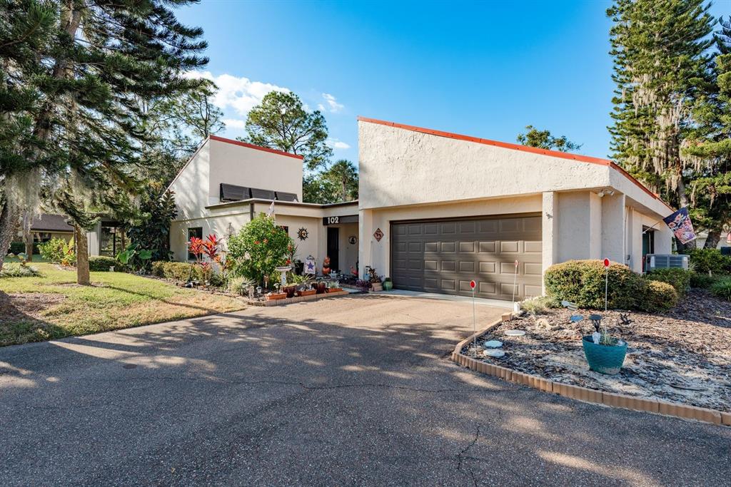 102 CAPRI COURT S