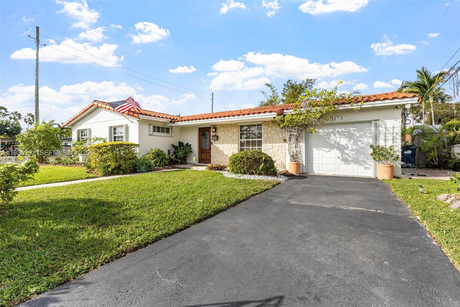 1172 SW 102nd Ct, Miami FL 33174