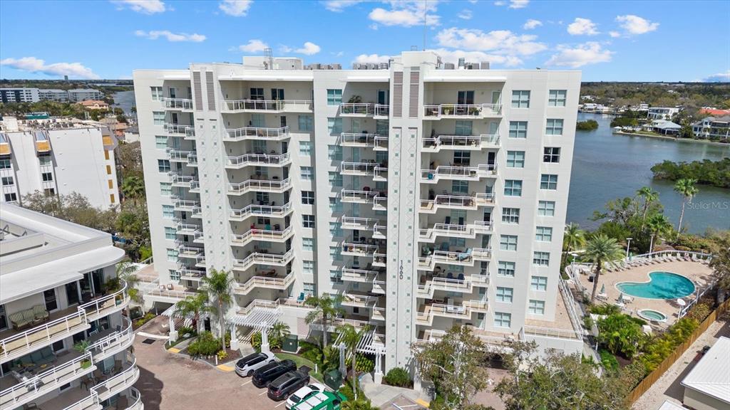 1660 SUMMERHOUSE LANE UNIT 402