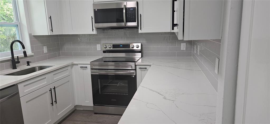 501 LOOMIS TRAIL, DAYTONA BEACH, FL — photo 4 of 23