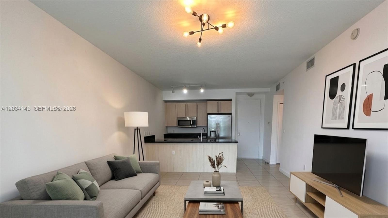 79 SW 12th St, Miami FL 33130