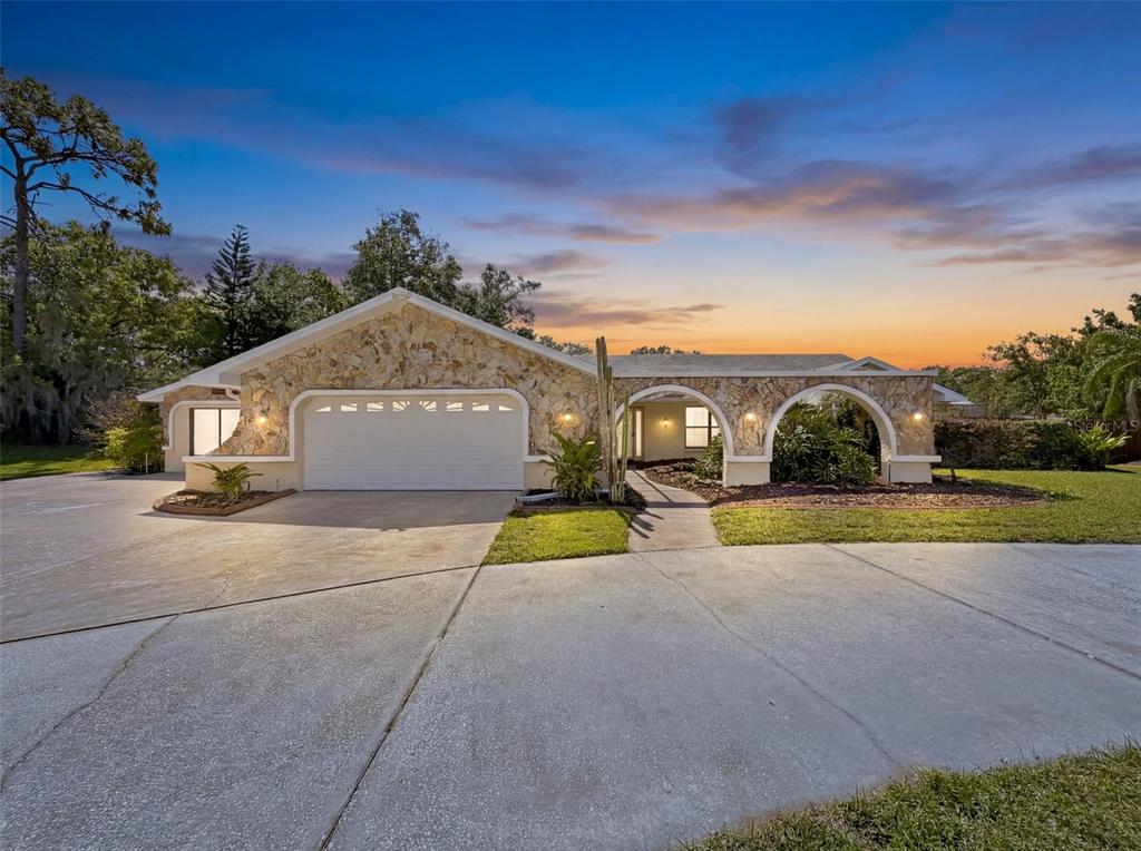 6910 DAUBON COURT