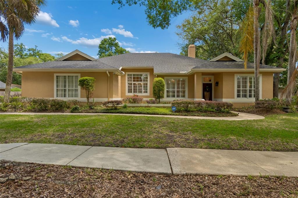 1686 EAGLE NEST CIR