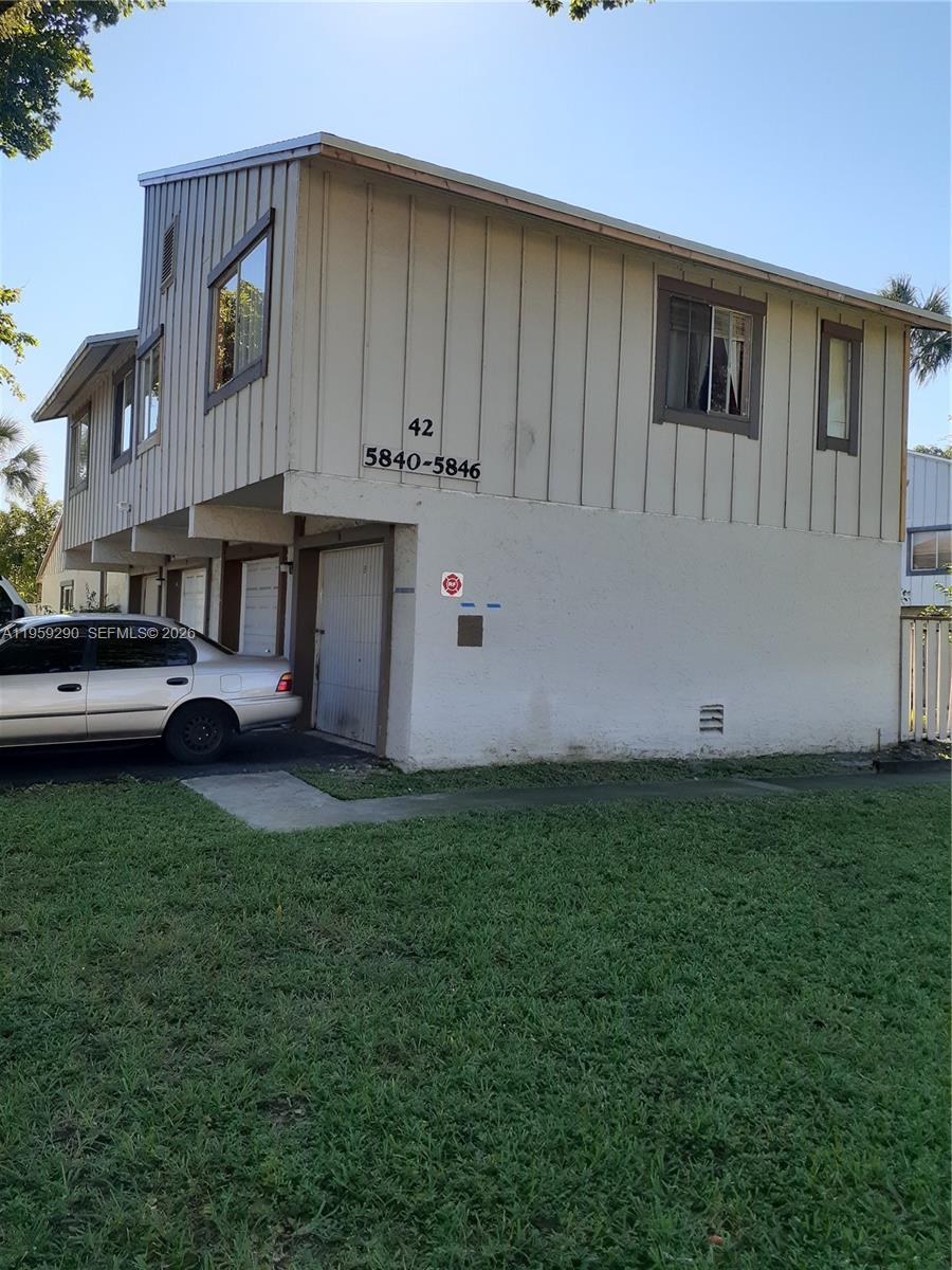 5842 NW 21st St # B, Lauderhill FL 33313