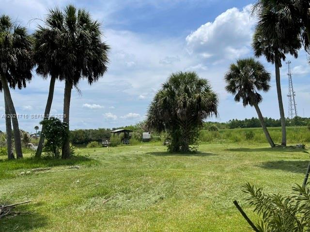 1326 Red Barn Rd, Moore Haven FL 33471