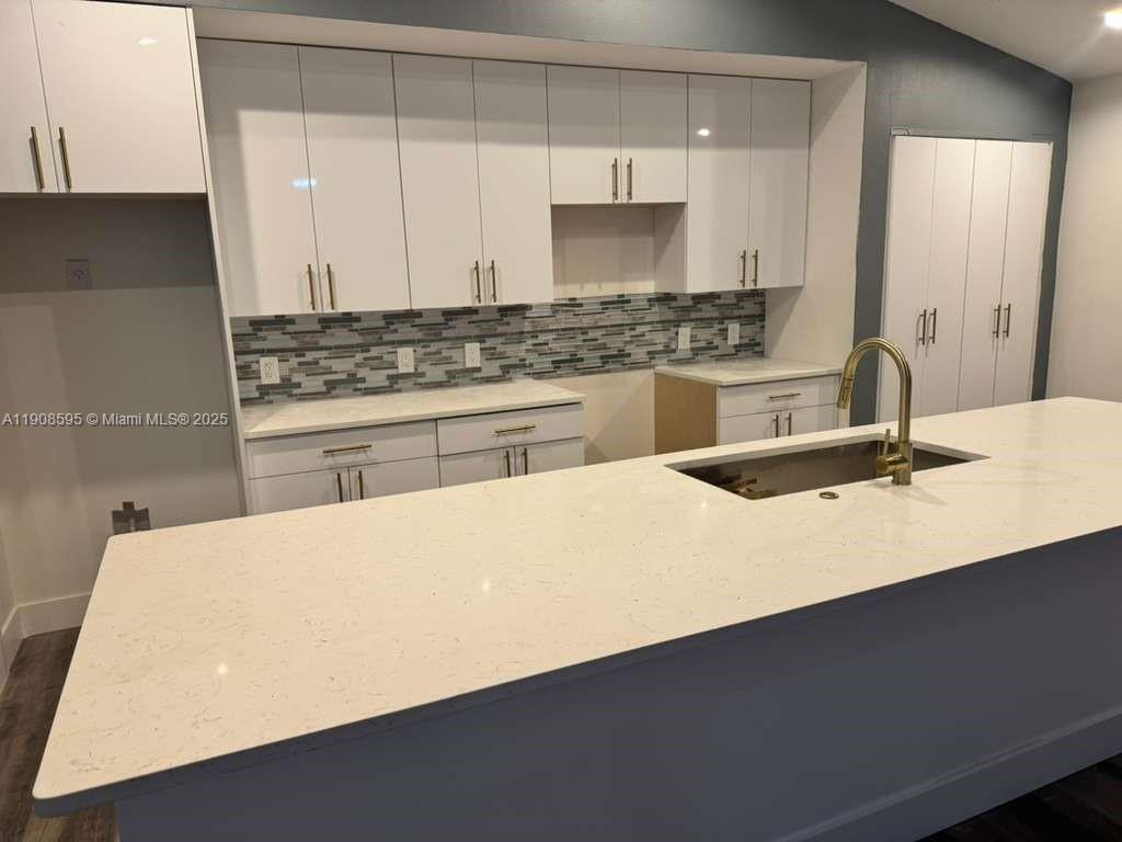 482 NW Marion Ave, Port St. Lucie FL 34983