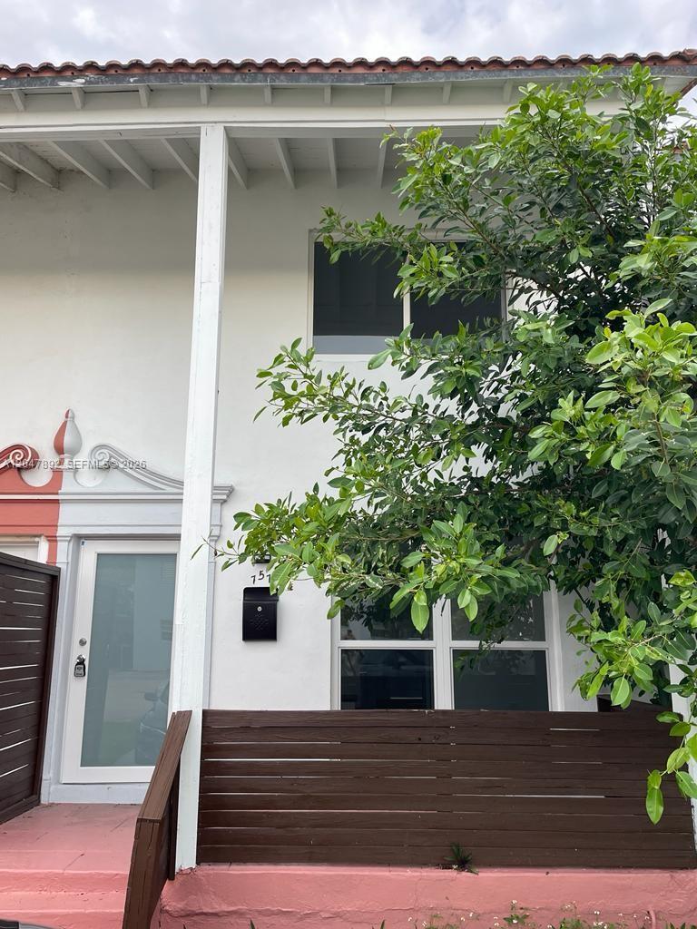 757 85th St, Miami Beach FL 33141