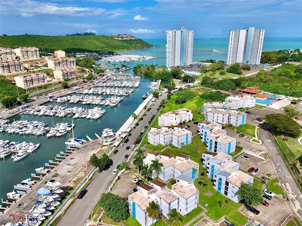 D-203 COND. VILLA MARINA UNIT 203