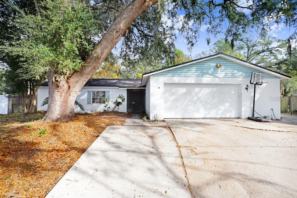 501 HILLPINE WAY