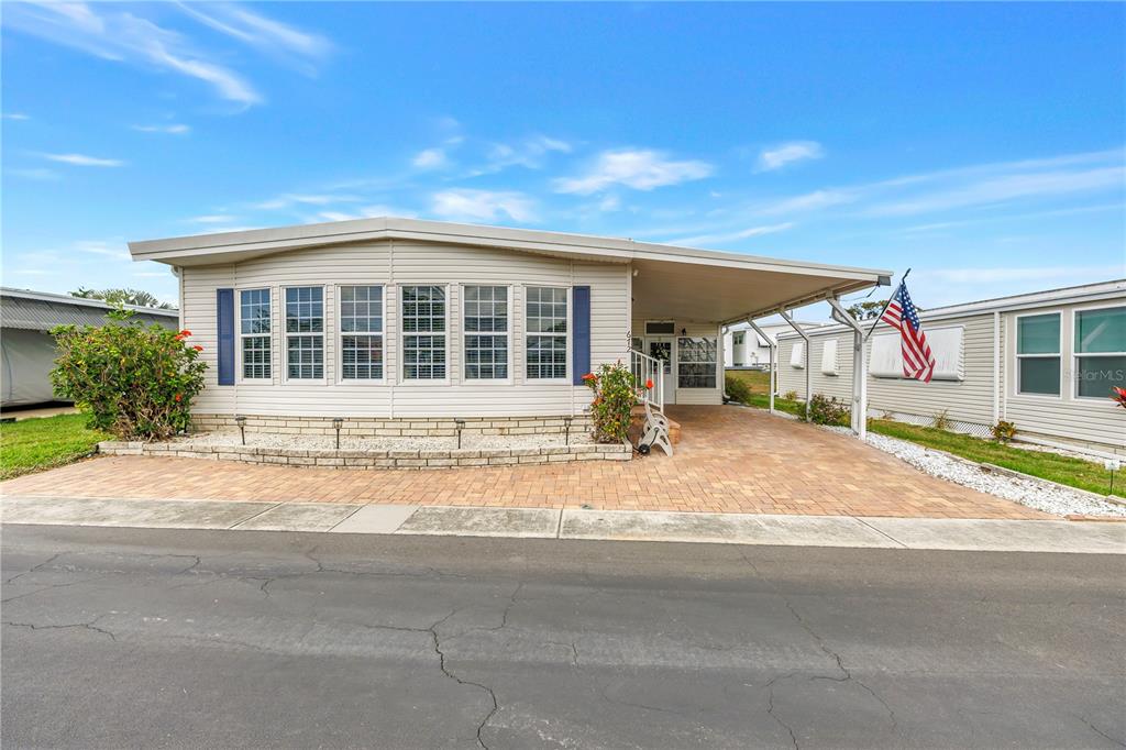 672 SUGAR PALM STREET