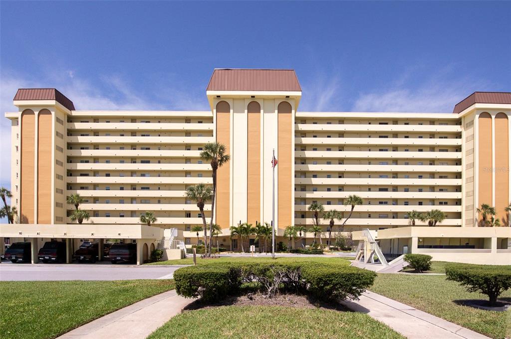 4725 COVE CIRCLE UNIT 207