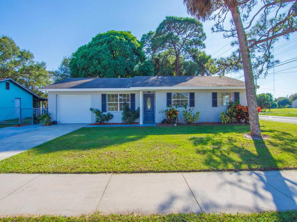 3215 Indiana Court, Fort Pierce FL 34947
