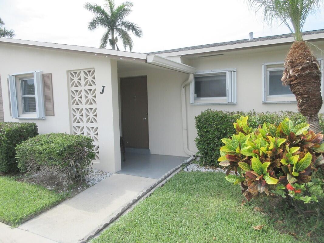 2572 Emory Drive E # J, West Palm Beach FL 33415