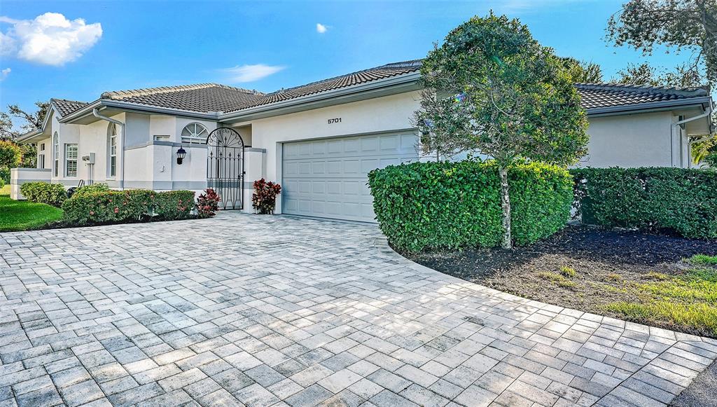 5701 LONG COMMON CIRCLE UNIT 13