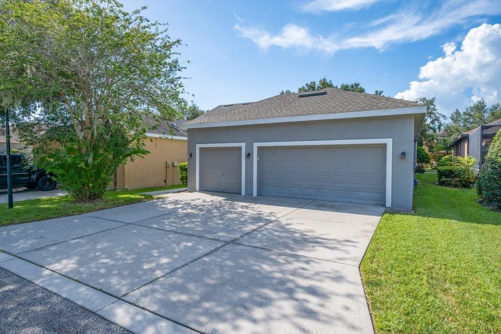 16013 LONEOAK VIEW DRIVE, LITHIA, FL — photo 2 of 30